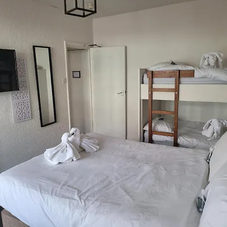 Sea View Flat 4 Fast Wifi & Free Parking Lägenhet Scarborough