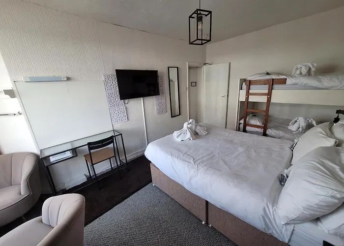 Sea View Flat 4 Fast Wifi & Free Parking Apartament Scarborough